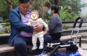 你见过这样带娃的吗？＂魔性带娃＂，我都乐疯了！